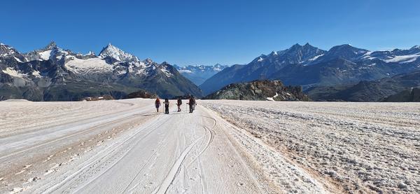 Crossing the Theodul Glacier